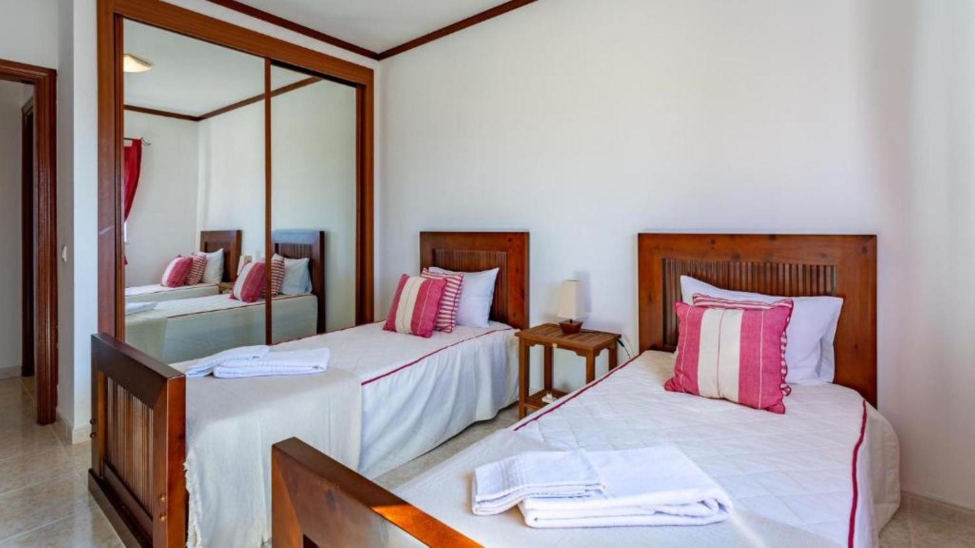 Alvor 2 Bedrooms Balcony Flat Ngoại thất bức ảnh